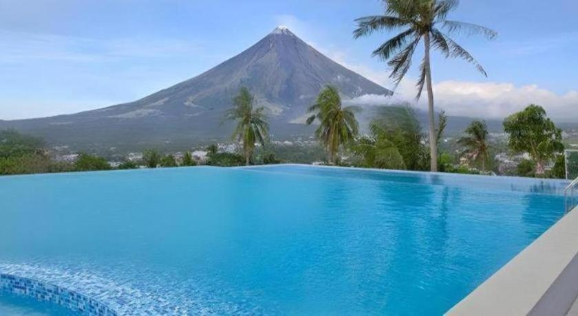 The Oriental Hotel Legazpi Exterior foto