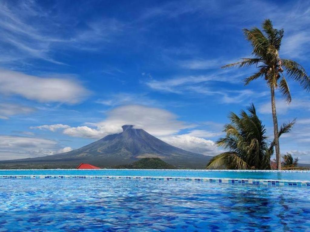 The Oriental Hotel Legazpi Exterior foto